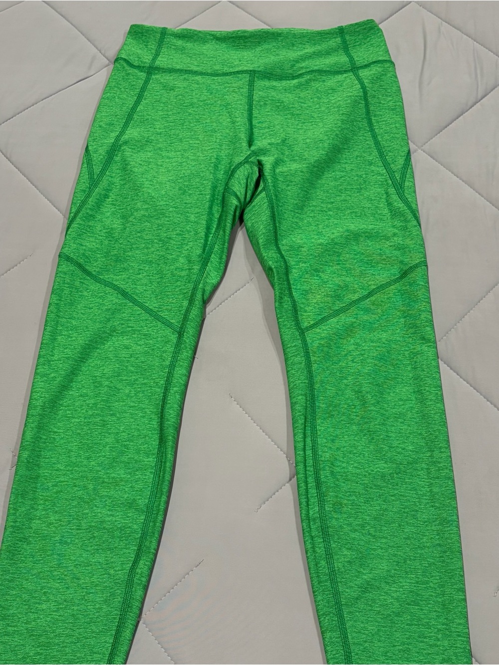 Outdoor Voices Green Matching Sports Bra and Leggings Set - Picture 4 of 7